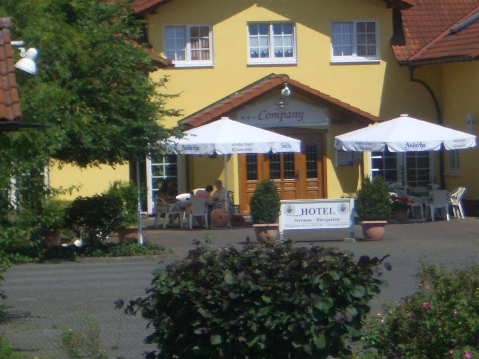 Hotel Company Cölbe Kültér fotó