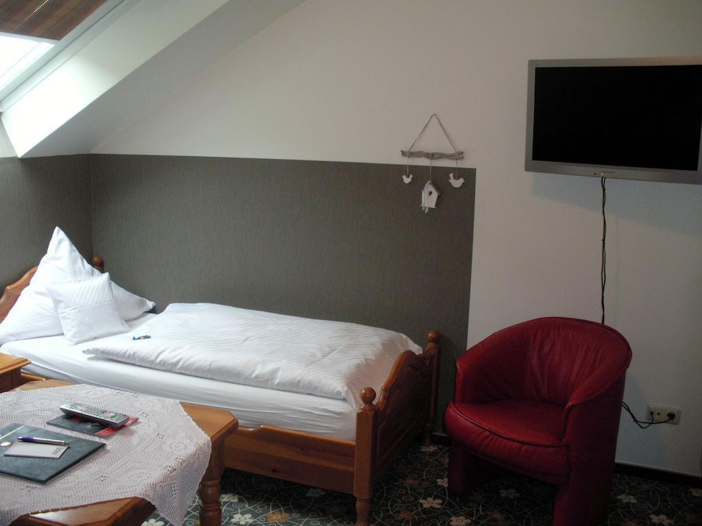 Hotel Company Cölbe Szoba fotó